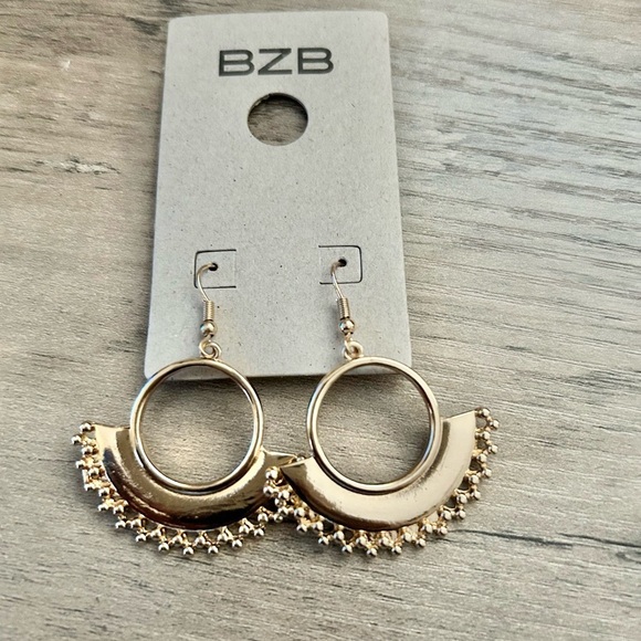 BZB Gold Boho Chic Hoop Earrings with Fan Design - Picture 2 of 5